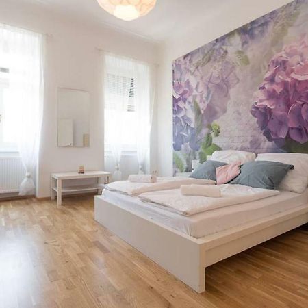 Spacious Vienna Central Station Residence Viena Exterior foto